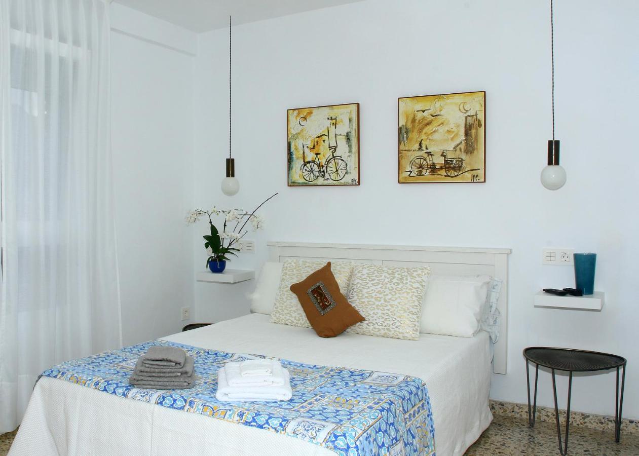 Apartamento R Y C Avilés Exterior foto